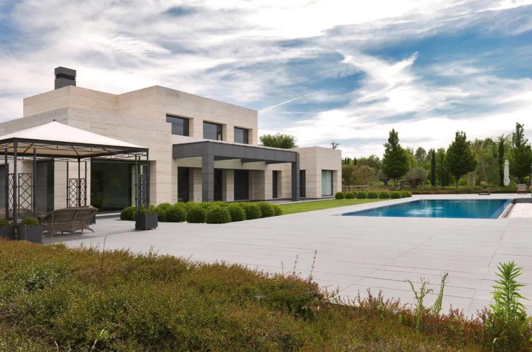 有钱还有品味的装修,有钱足球明星建设家园