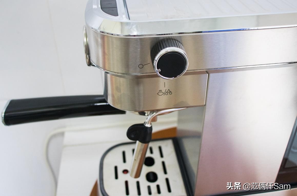 十五秒学会三段咖啡拉花,半自动意式咖啡机使用技巧