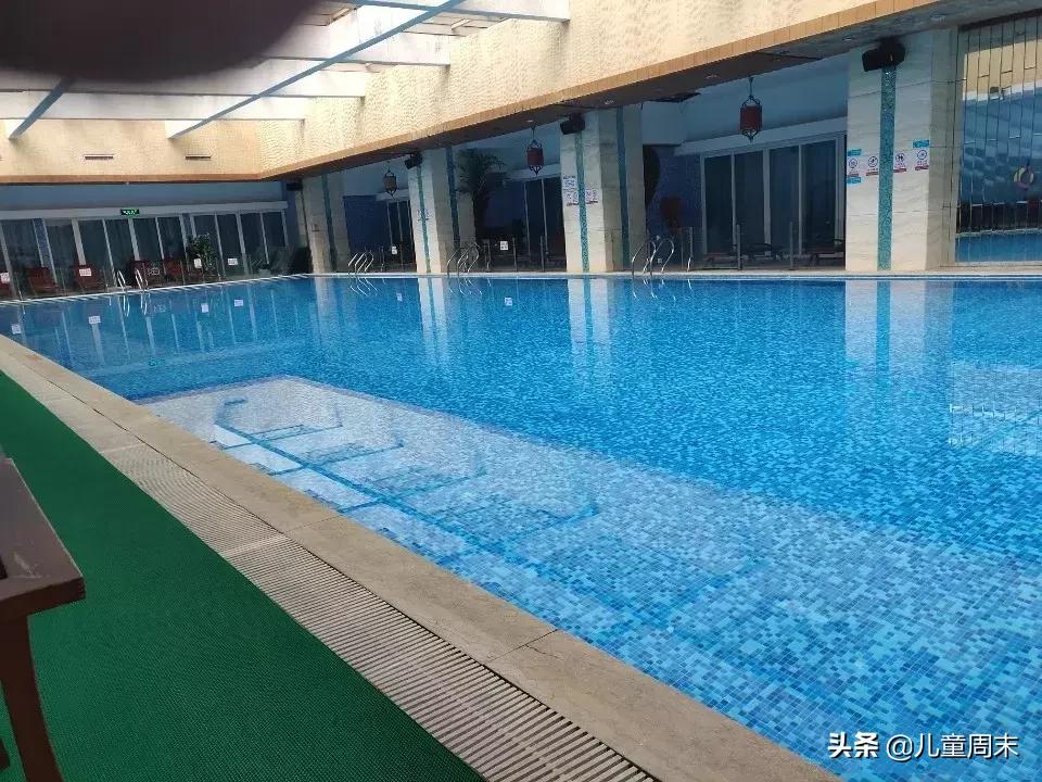 深圳游泳教练培训学校有哪些,深圳成人游泳培训班哪里好