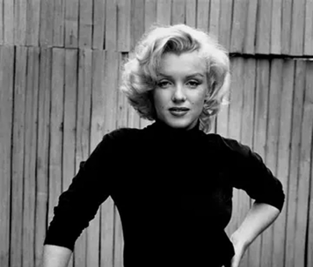 日本医生解剖梦露尸体，声称：心脏和肝脏都没有异常，非常干净