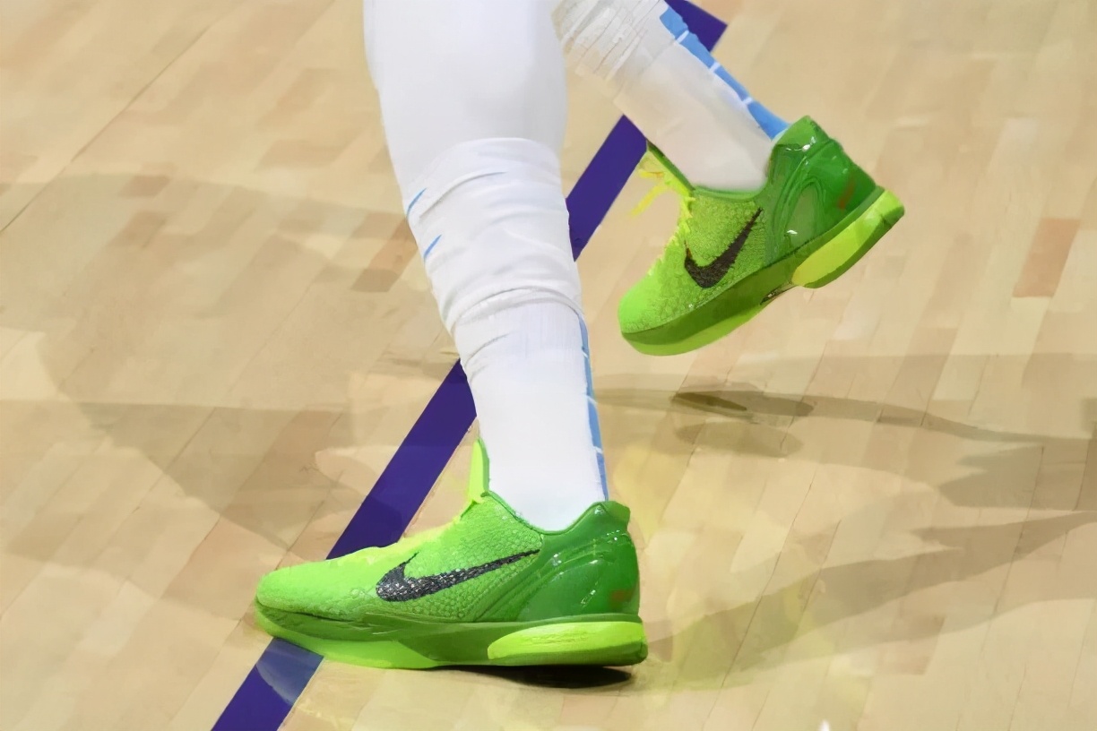 詹姆斯上脚安踏,nba球星上脚的安踏