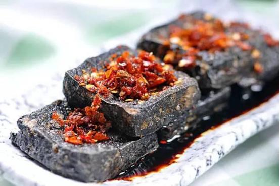 长沙吃货必去的5条美食街推荐,长沙最值得打卡的美食太平街