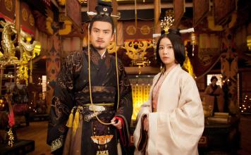 历史上最牛的皇帝的后人,历史上爷孙厉害父亲平庸的皇帝