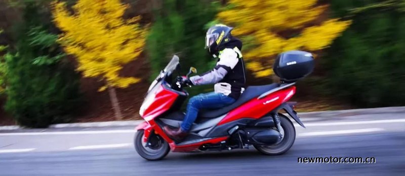 大阳300踏板性价比,大阳adv300踏板测评