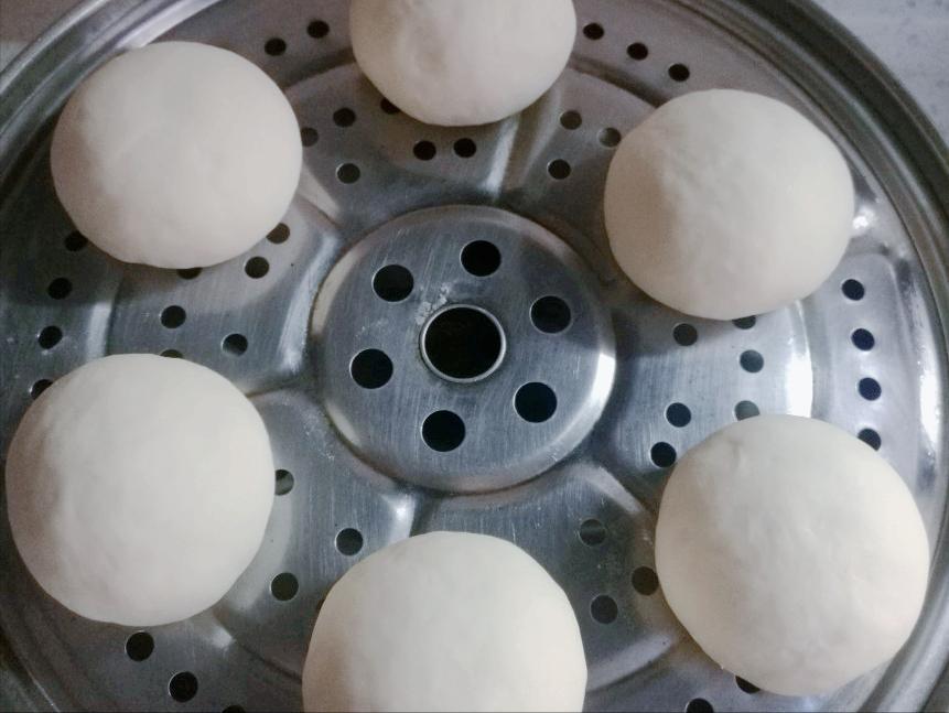 用酵母发面蒸多少分钟,用酵母发面放冰箱一夜