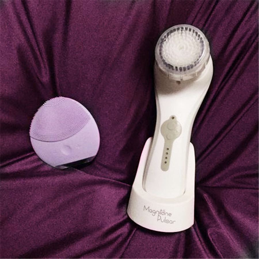 “小脸梦”光靠护肤品怎么够？美容仪才是留住青春的神助攻