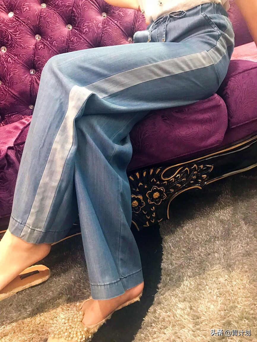 夏季你需要一条与众不同的裤子：天丝牛仔裤！轻薄透气清爽又有型