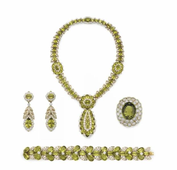 纯净的橄榄石,干货石橄榄