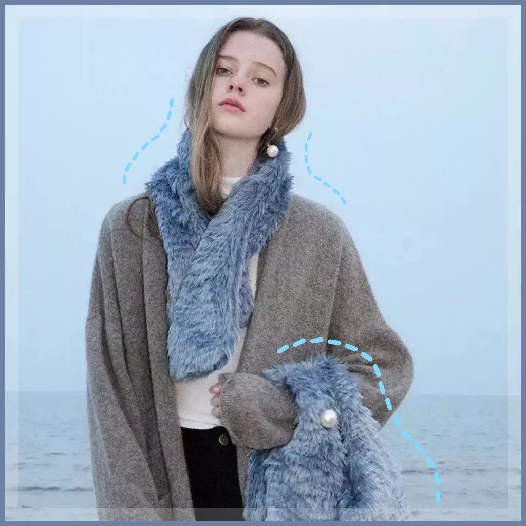 我花1000多块买的毛绒包，后来发现有点贵！