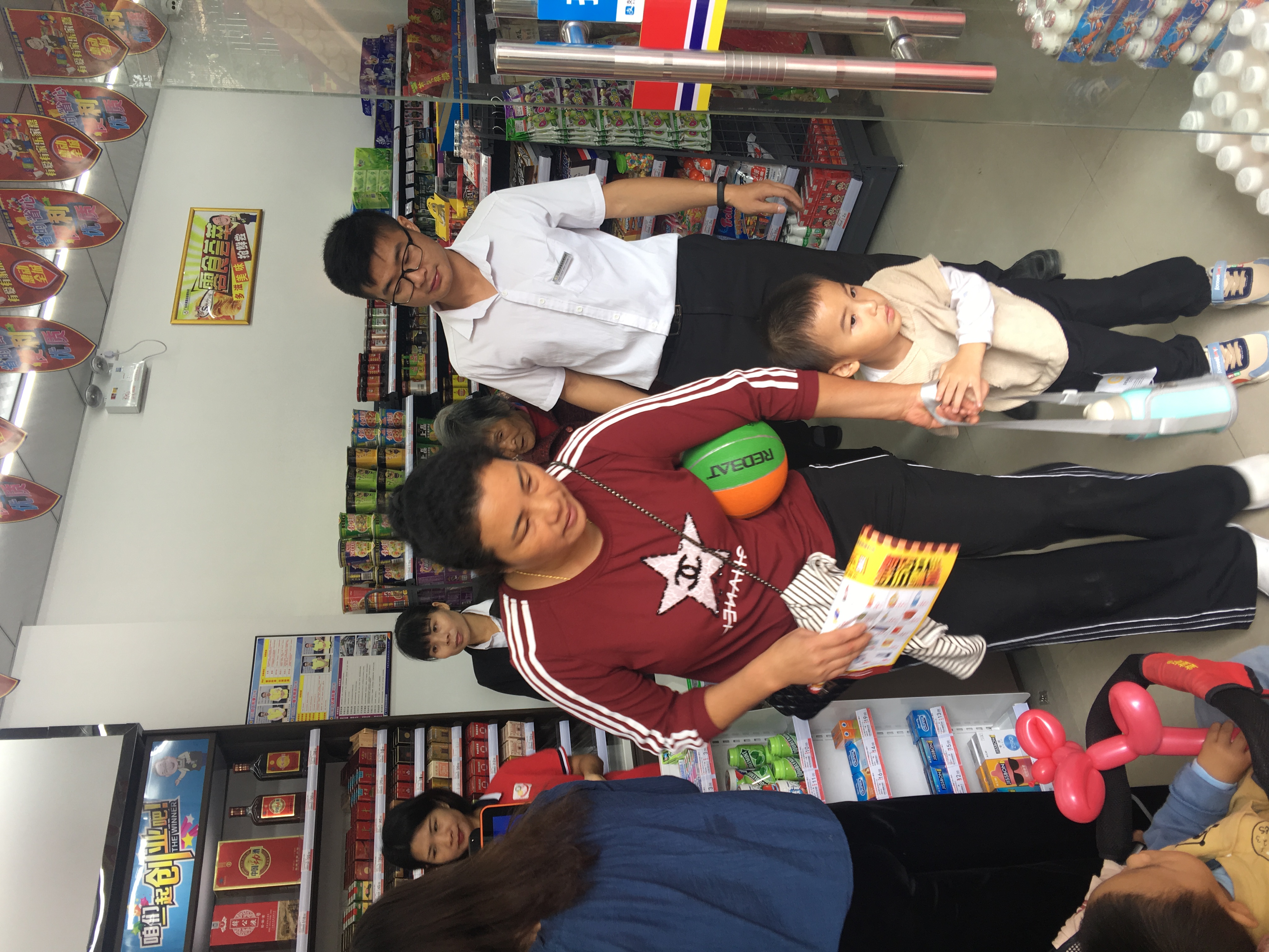 便利店7千营业额2500做吗,怎样计算便利店的营业额和利润