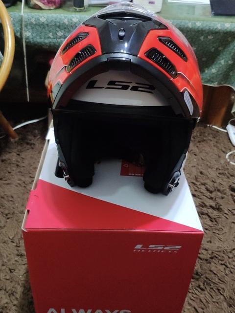 ls2顶级揭面盔测评,跟ls2一样的揭面盔