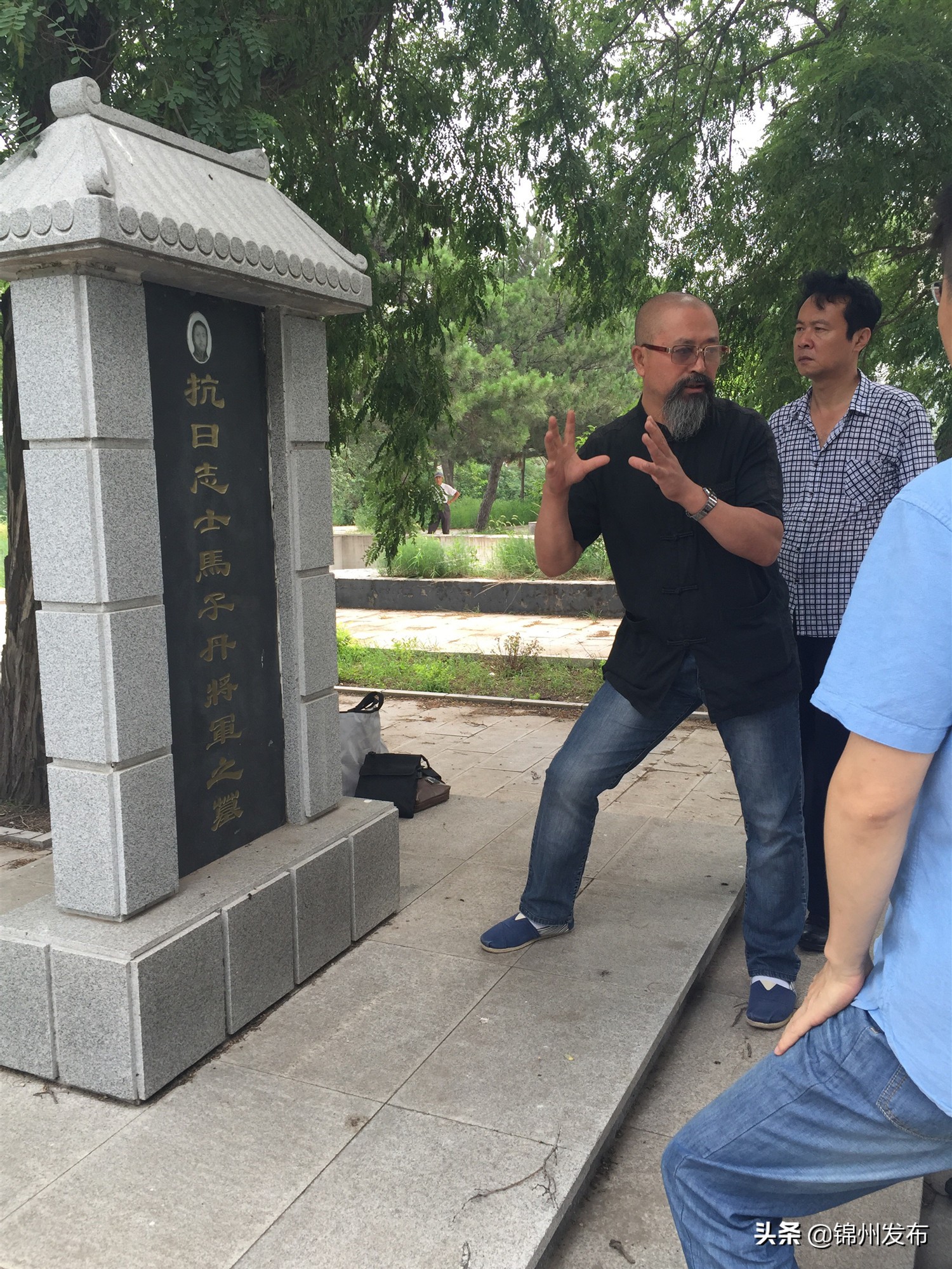 寻找抗日战争烈士遗骨,寻找烈士后人抗战