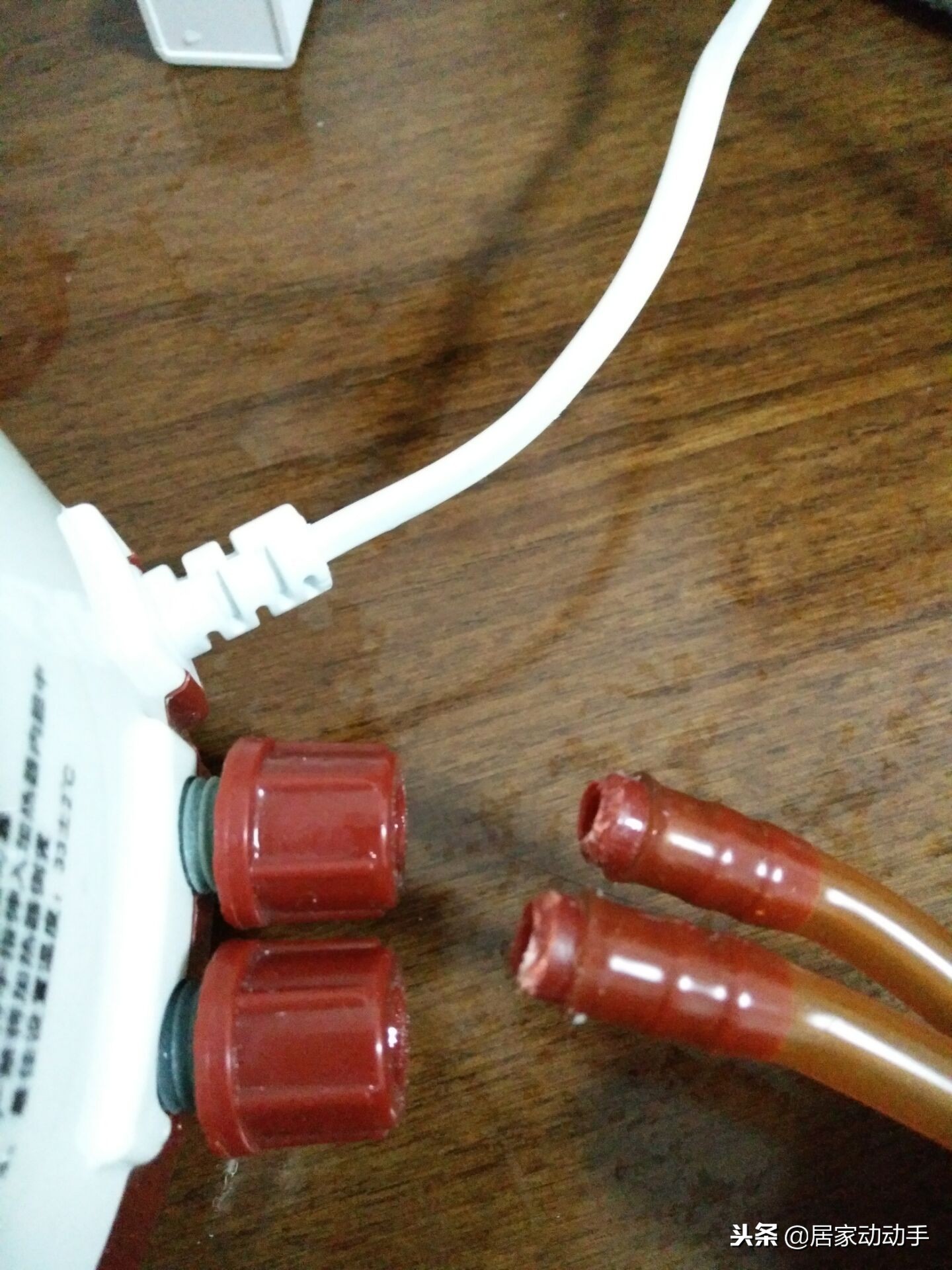 水热毯漏水是怎么回事,水暖毯水箱漏水怎么回事