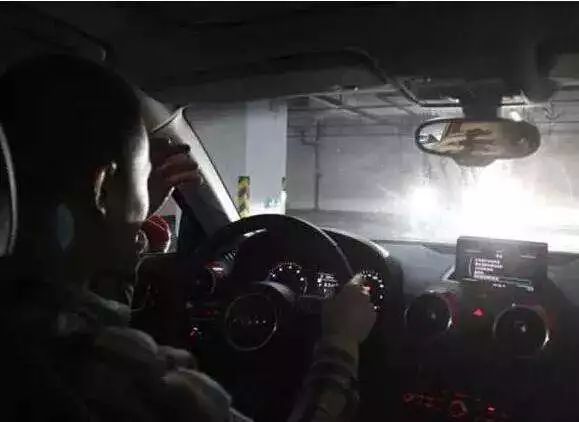 对付后车远光狗的神器,对付远光狗最好的办法