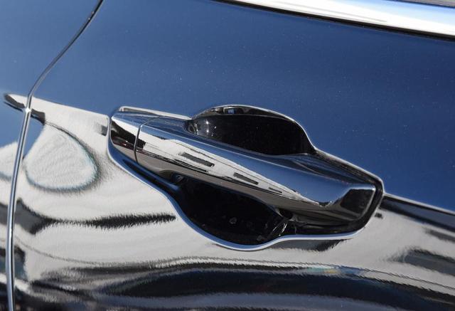 黑豹先锋版油耗多少,汉兰达新款本田