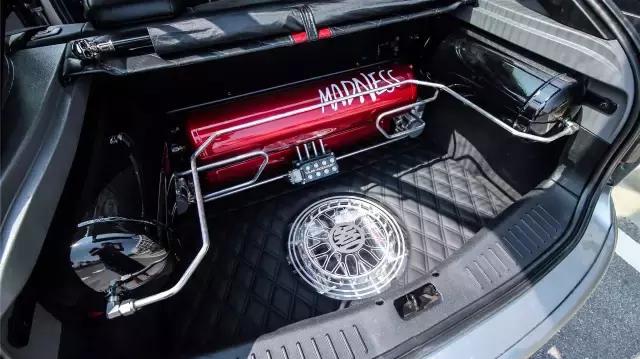 福克斯三厢外国改装st案例,福克斯改装内饰carplay