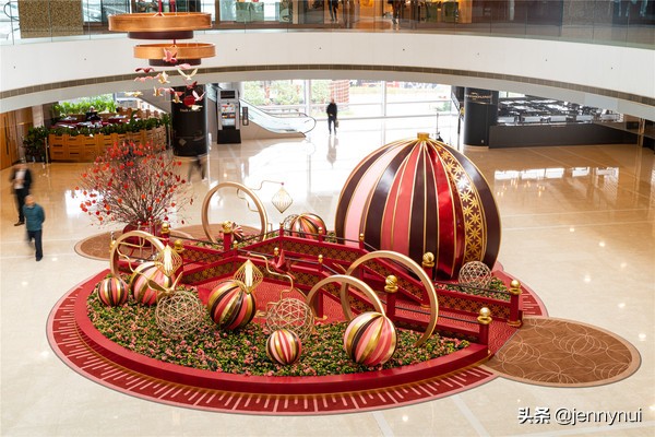 棣欐腐ifc璐墿涓績鎺㈠簵,棣欐腐ifc鍟嗗満鐑熻姳