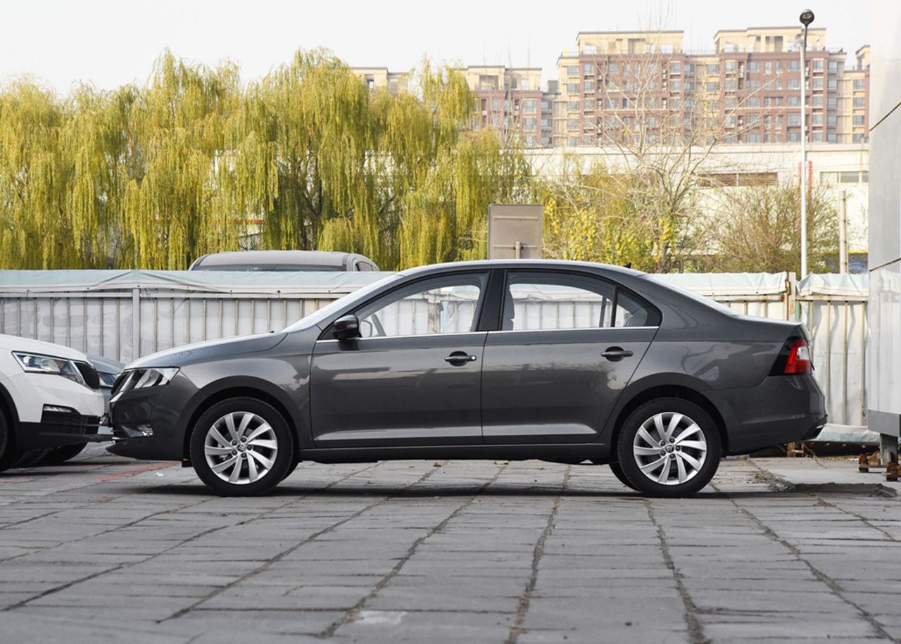 这两款德系车动力足还省油,这款车真香