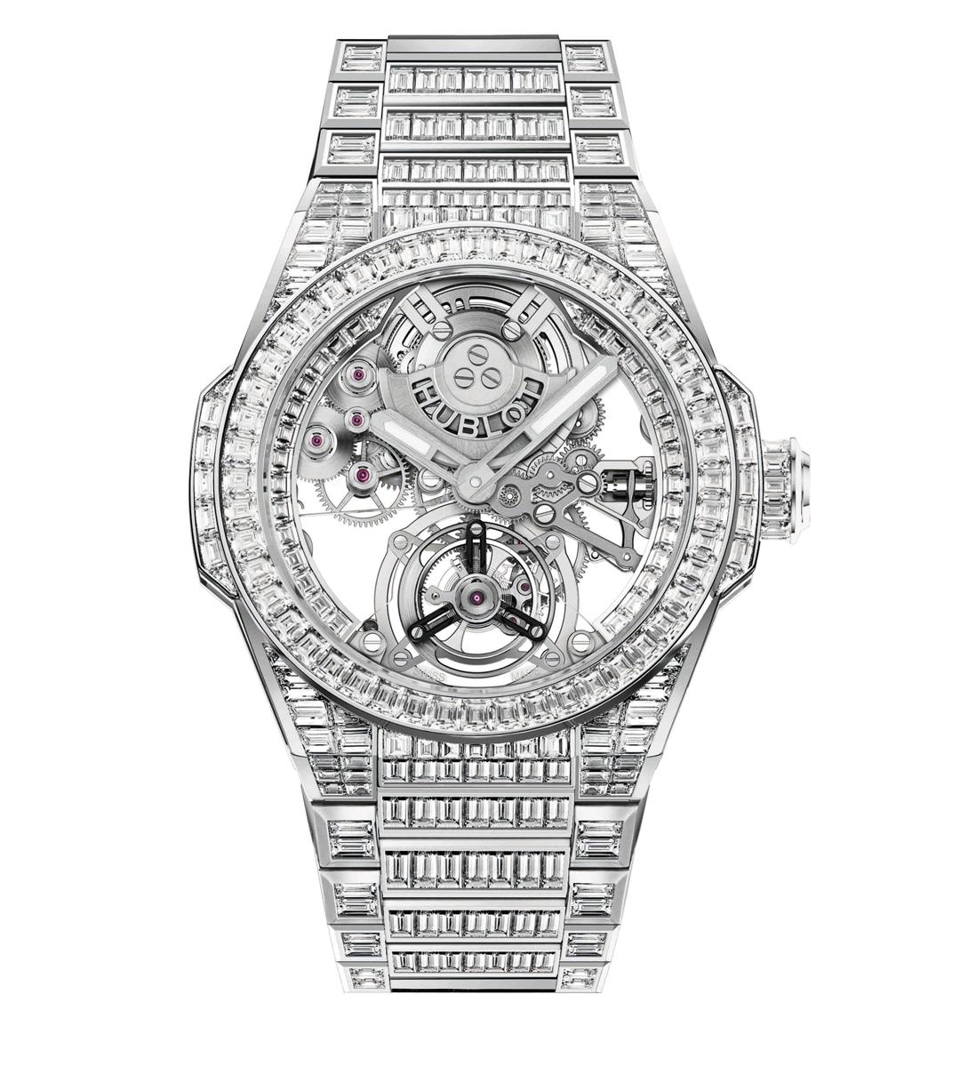 男人有多爱钻石？来看C罗的手腕