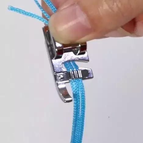 压脚线迹,隐藏线迹用什么压脚