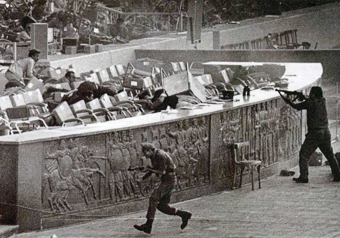 阅兵总统被杀,阅兵被杀的总统