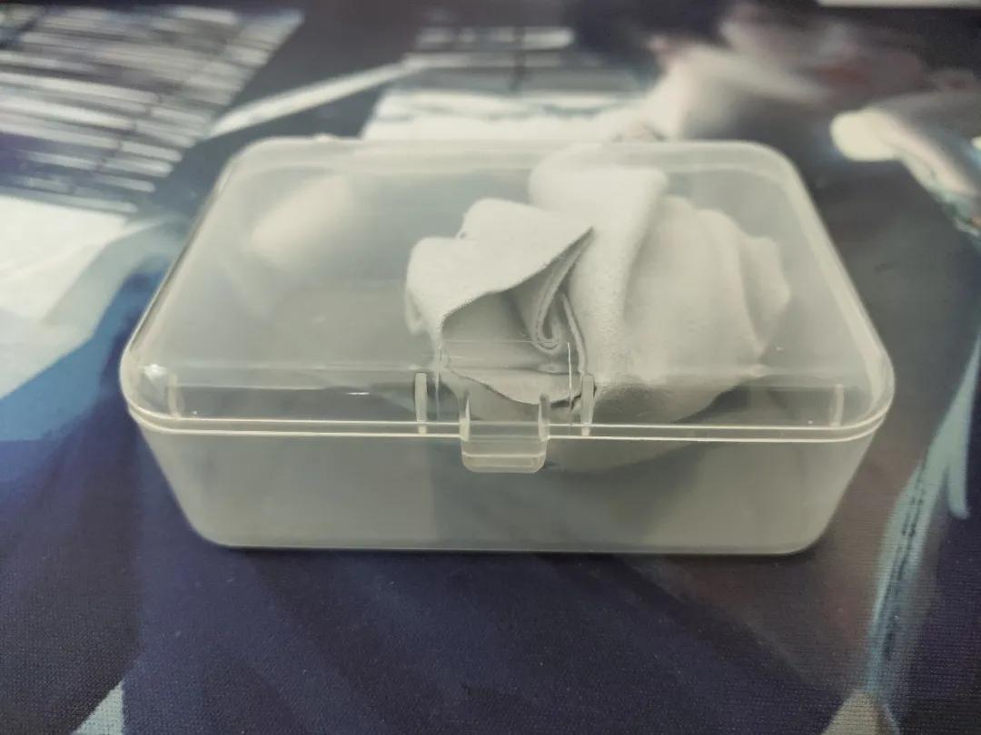 这个指尖陀螺不仅能转,还能啪啪啪?