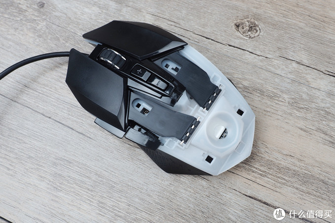 达尔优cm630牧马人轻量化鼠标,达尔优牧马人5代有鼠标宏吗