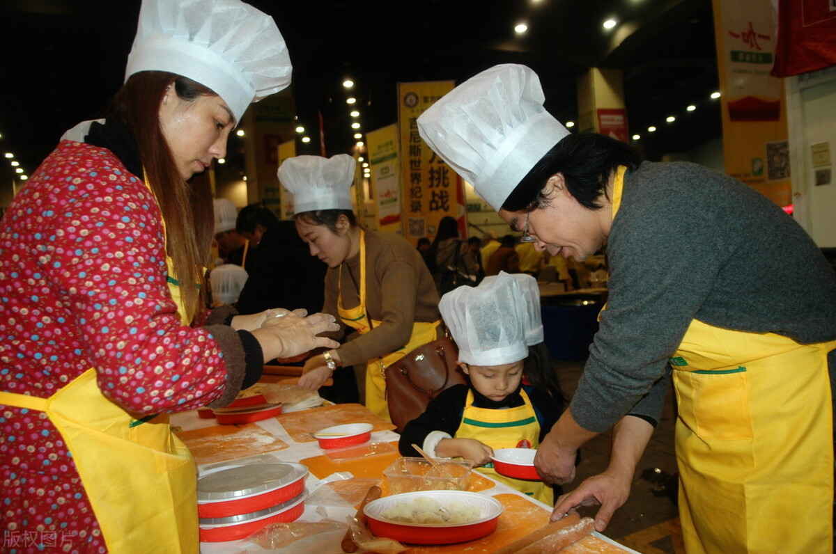 月入5万冷门小生意饺子馆创业,饺子店怎么做才更能赚钱