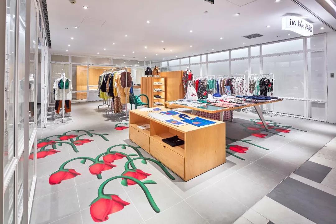 极简主义的ZUCZUG集合店，难怪进店率比别的店铺要高60%以上！