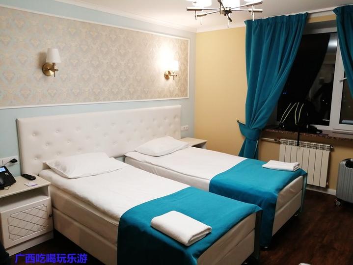 为何俄罗斯酒店的床都很小,俄罗斯晚上酒店