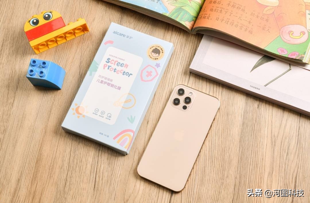 苹果手机贴哪种钢化膜最好用,为什么要给苹果手机贴钢化膜