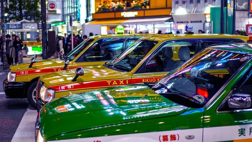 飞机去晚了赶不上怎么办,第一班飞机晚点赶不上转机怎么办