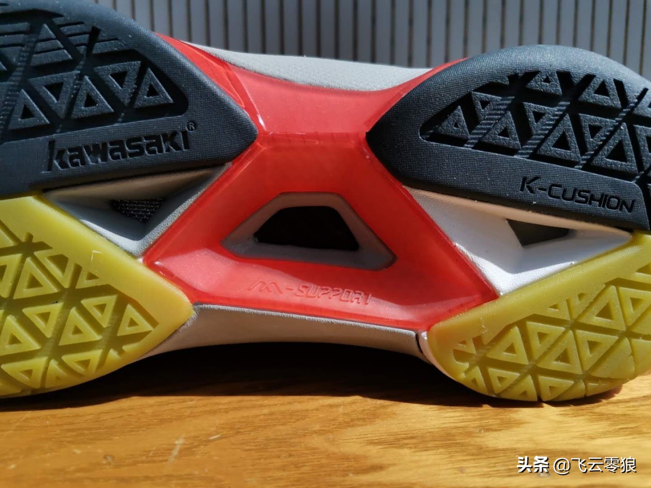 中羽评测刀锋7500,中羽论坛入门羽毛球鞋