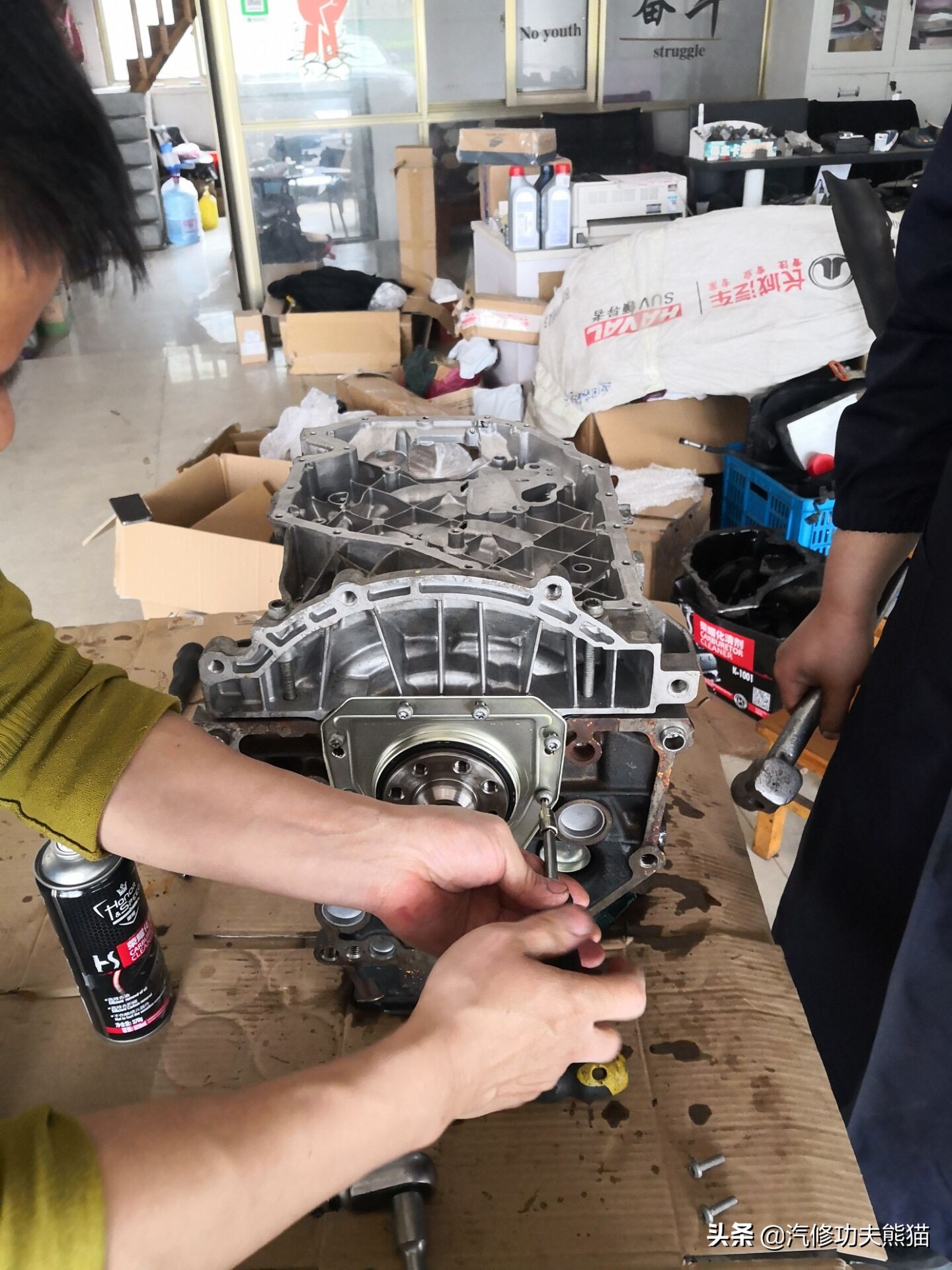 2013奥迪a4l烧机油怎么解决,奥迪a4l哪一款开始烧机油不严重