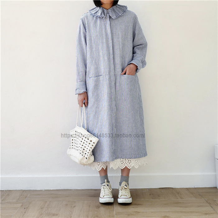 每一个女孩子都爱穿裙子,怎么搭配棉麻森系连衣裙