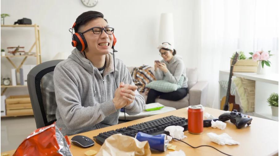 现在的年轻人娱乐至死,这是一个娱乐至死的时代年轻人