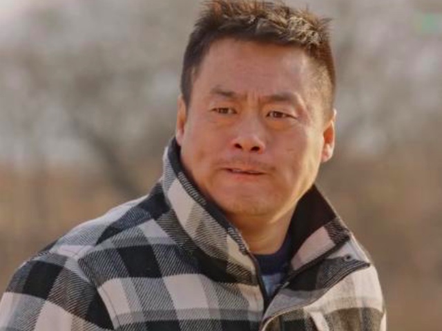 赵本山直播破千万,宋晓峰破亿庆典连线赵本山