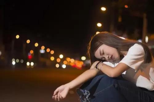 找最好的闺蜜借五万可以吗,跟最好的闺蜜借2万块闺蜜不借