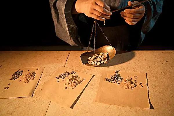 厦门中年男性吃补肾药,厦门中年男子吃补肾药