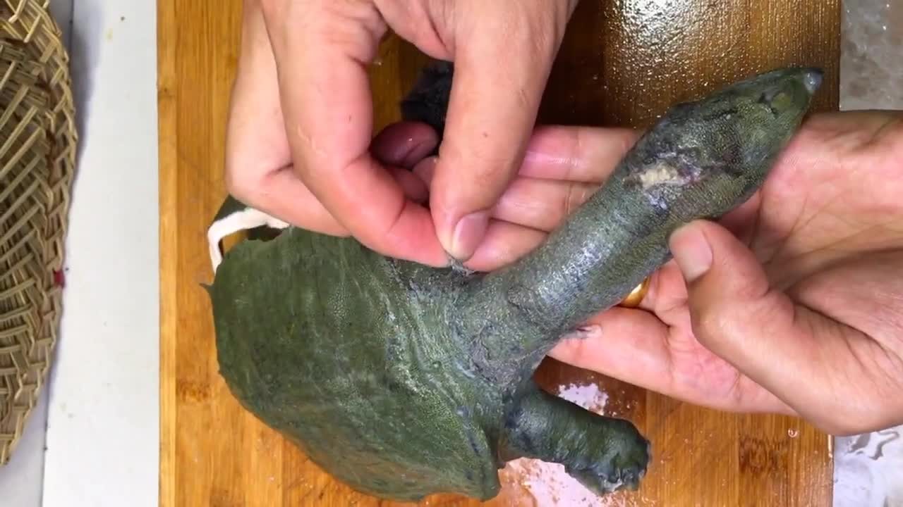 甲鱼红烧怎么做好吃家常做法,红烧甲鱼的做法简单又好吃