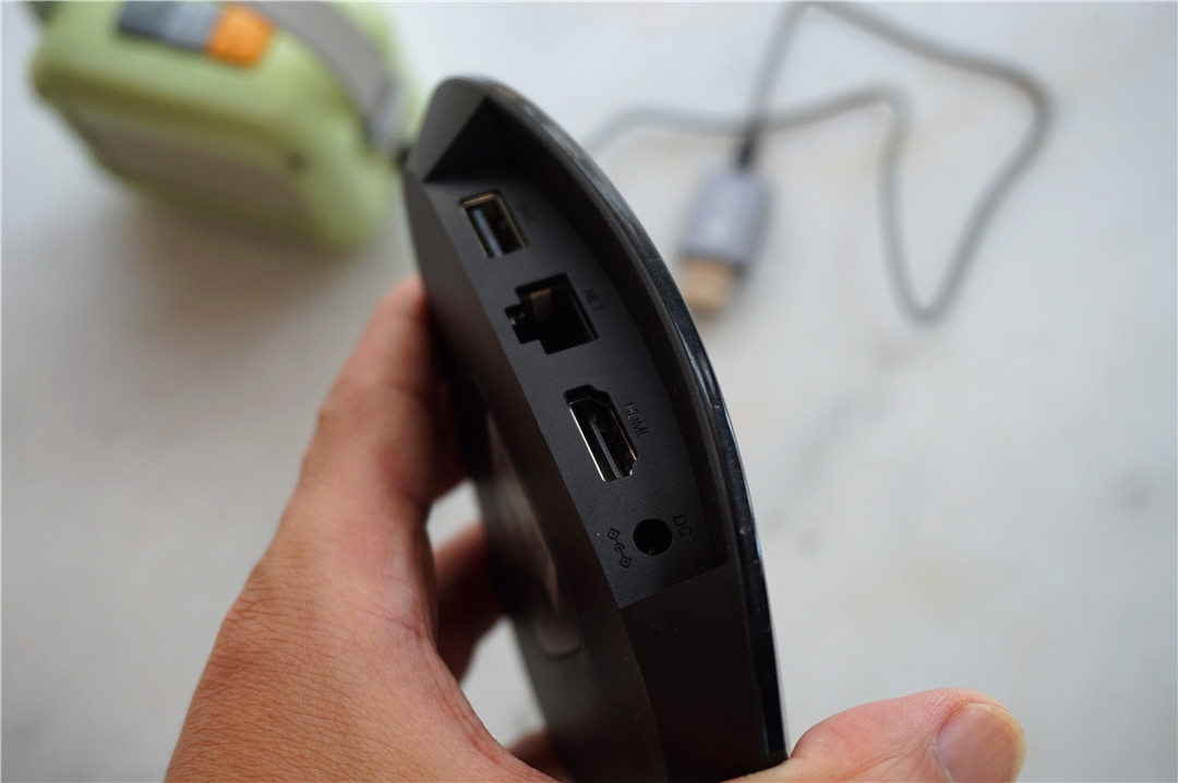 电脑耳机孔坏了换啥配件,电脑耳机孔坏了怎么修理多少钱