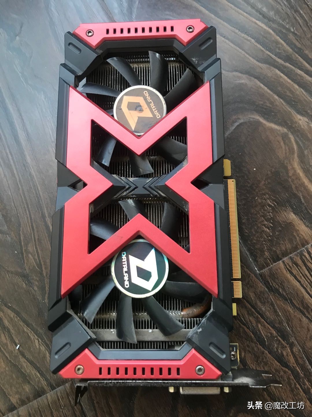 580蓝宝石显卡鲁大师跑分16万,新版鲁大师显卡跑分17万什么水平