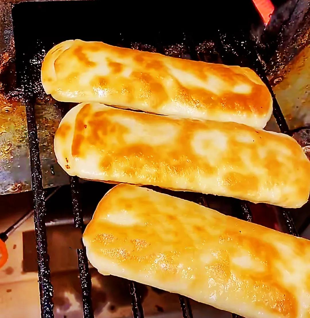 中华美食系列之河北河间驴肉火烧,河间最好吃的驴肉火烧