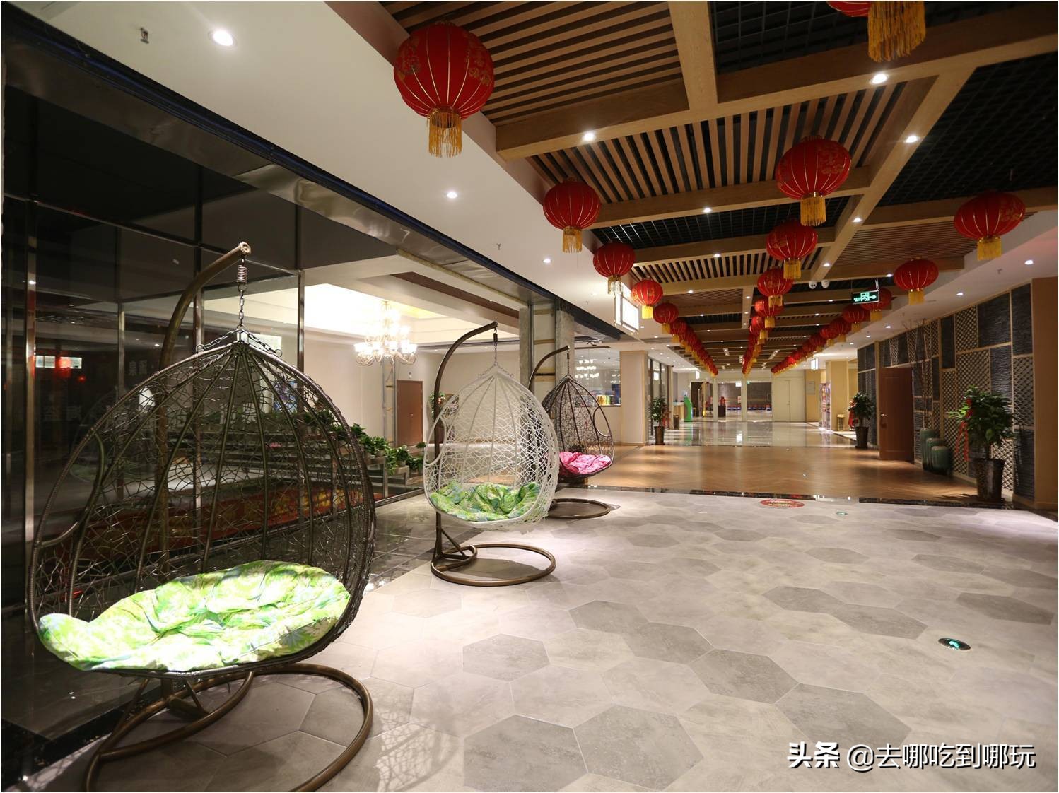 39.9抢济南海盗船汤泉掀汗蒸狂潮9000㎡休闲娱乐养生于一体