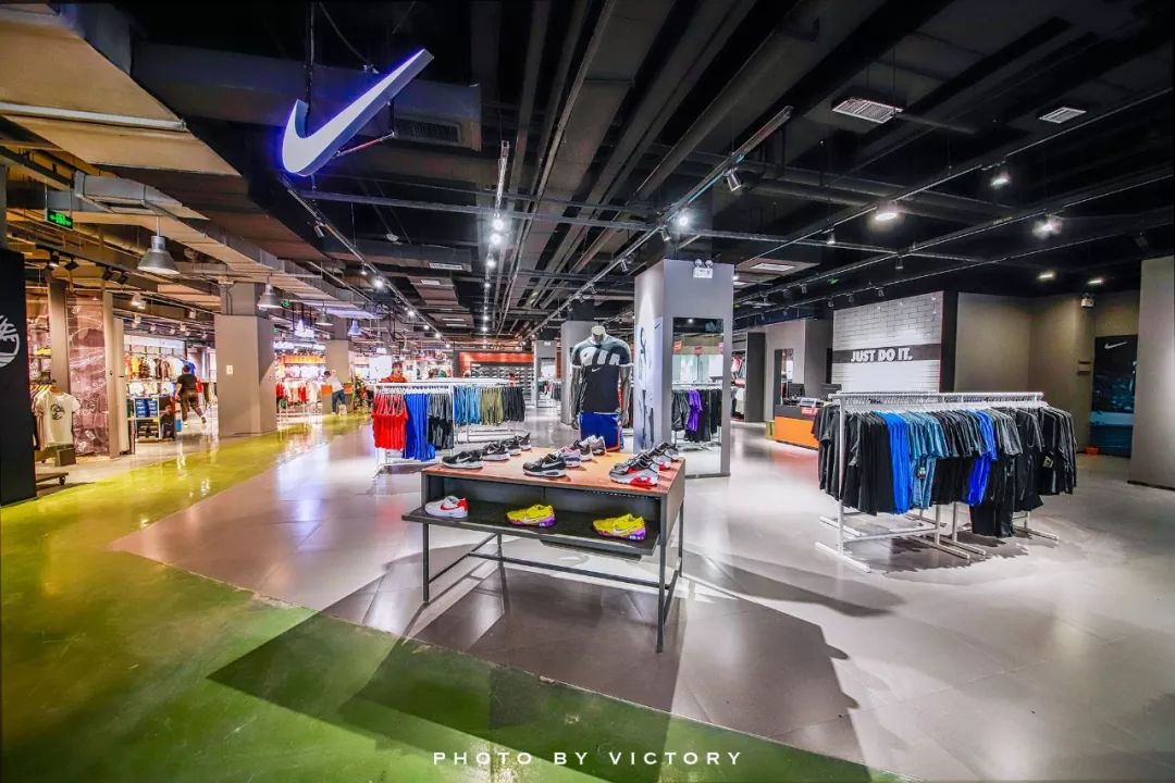 曲江五环工厂店开了吗 (曲江转盘五环工厂店)