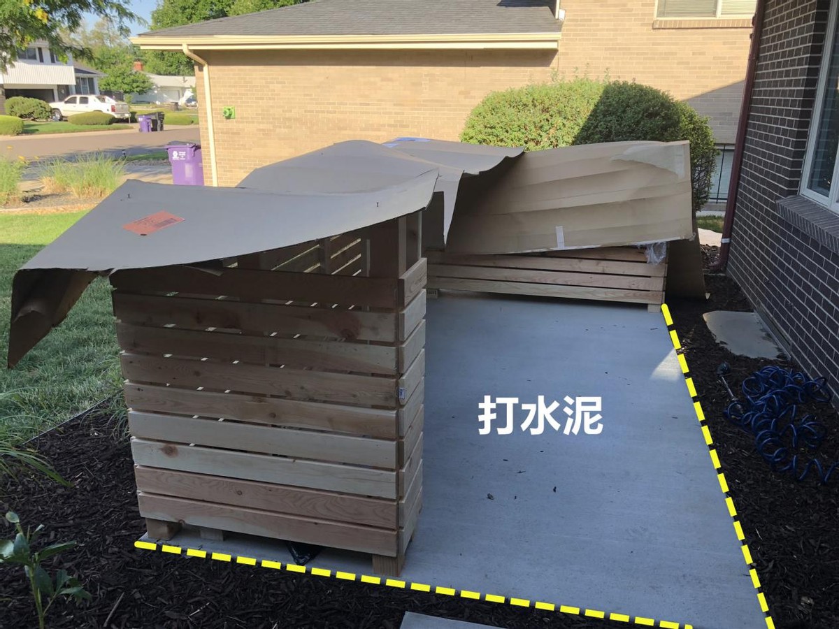 大面积圆形庭院布置,50平方院子设计有环绕院子的水景