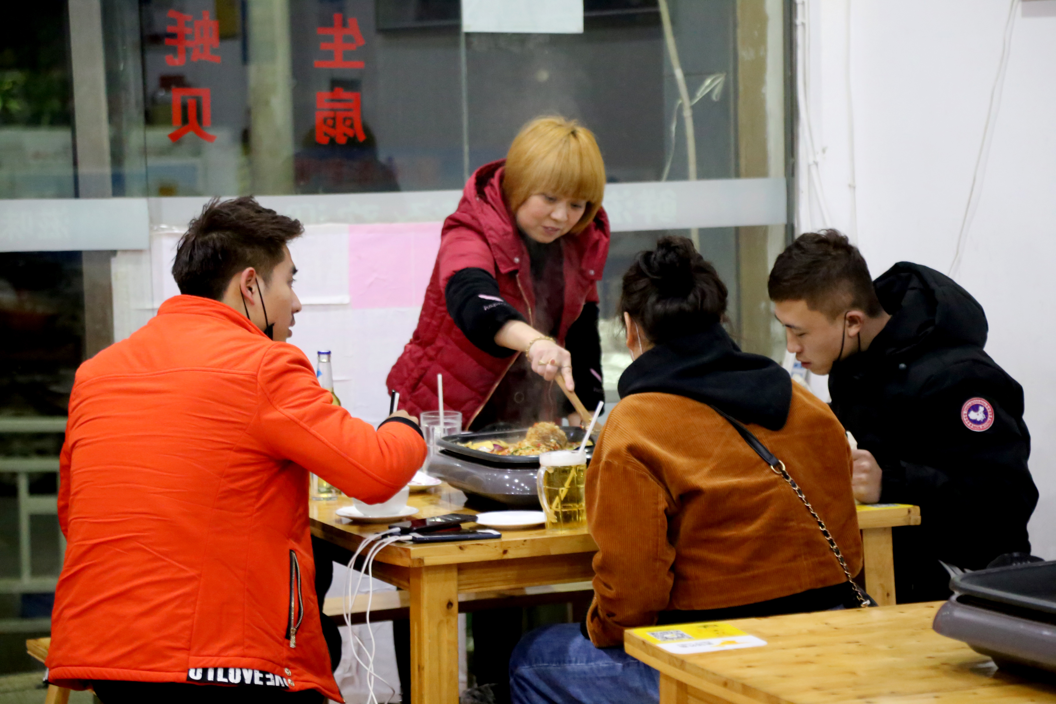 巫山烤鱼探店,重庆巫山哪家纸包鱼烤鱼好吃
