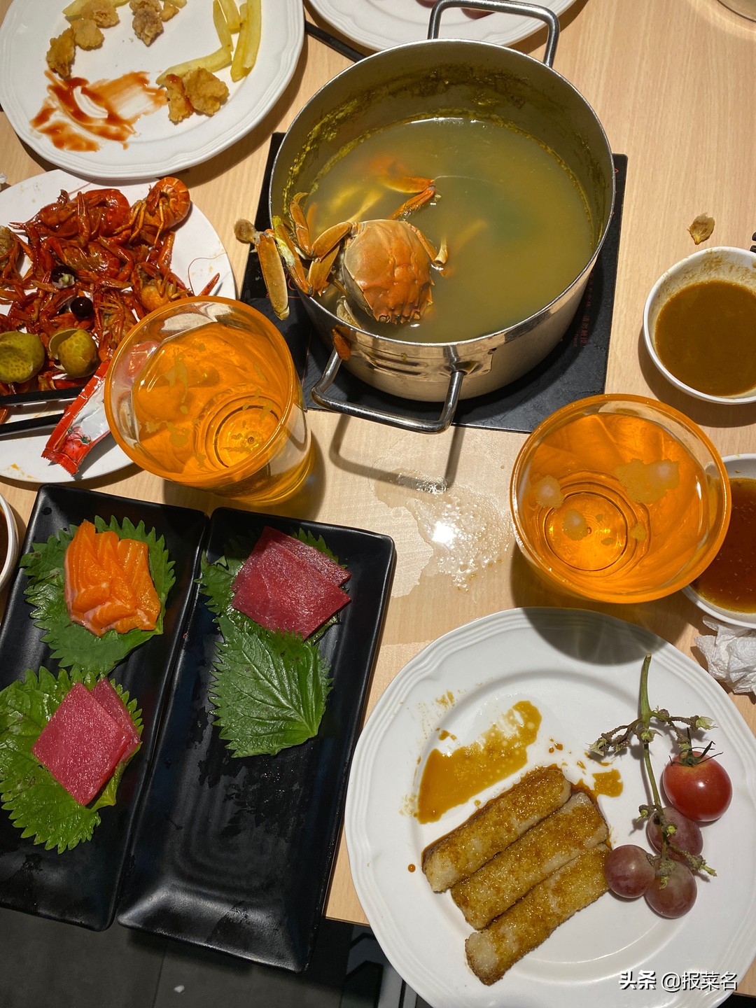 螃蟹虾扇贝,海鲜自助螃蟹和大扇贝