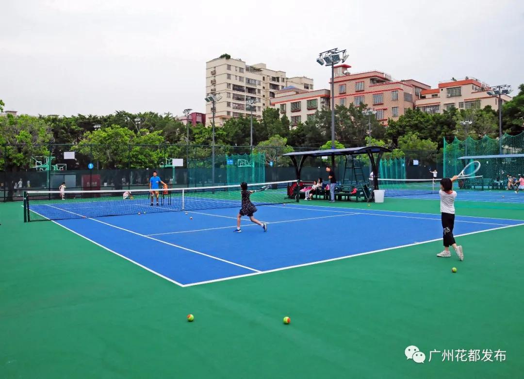 花都体育馆羽毛球场电话,文体中心羽毛球预约