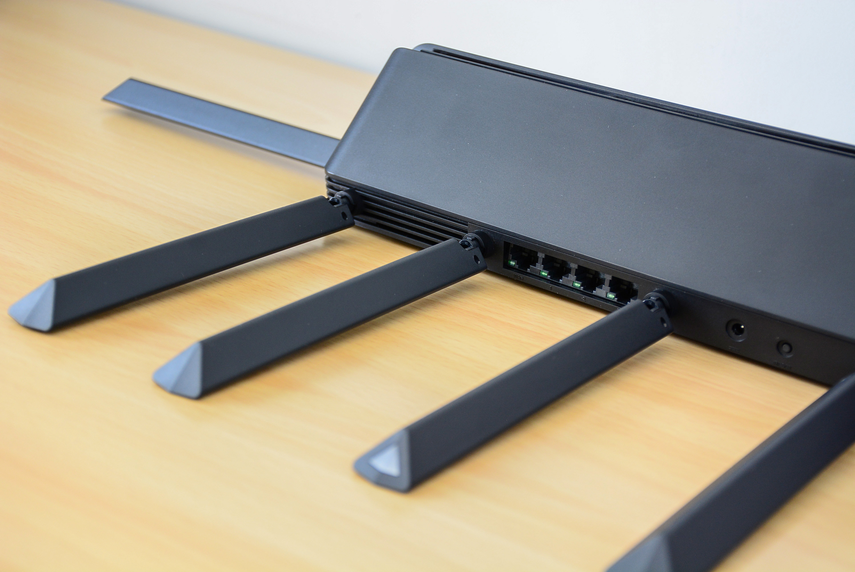 100m宽带换路由器能提升网速吗,电信100兆宽带测试才15兆